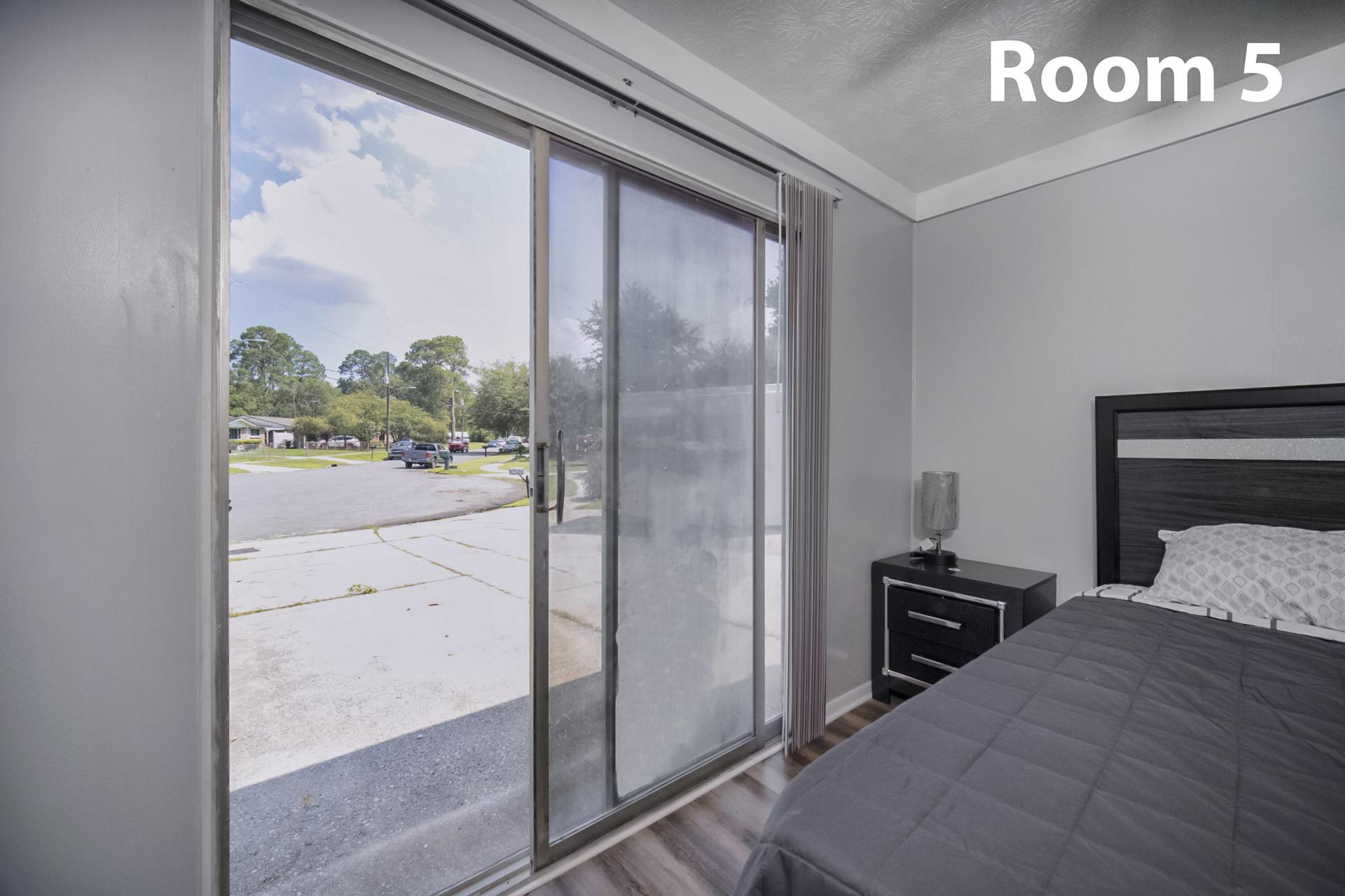 $0 Move-in smart tv and mini fridge in all rooms