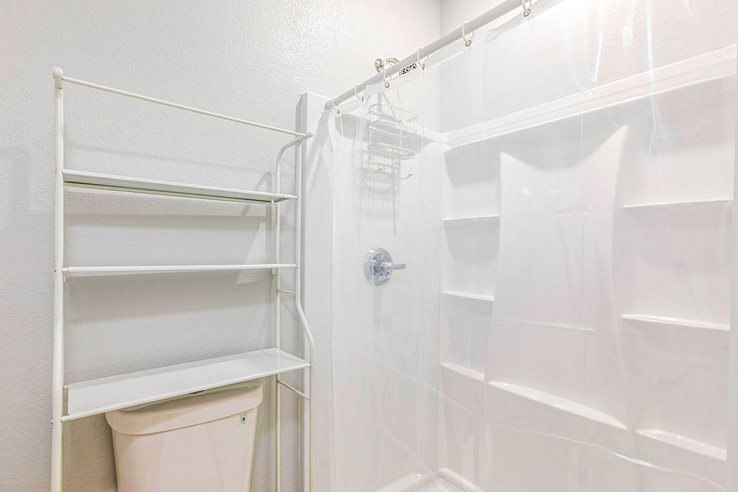Bathroom(s)