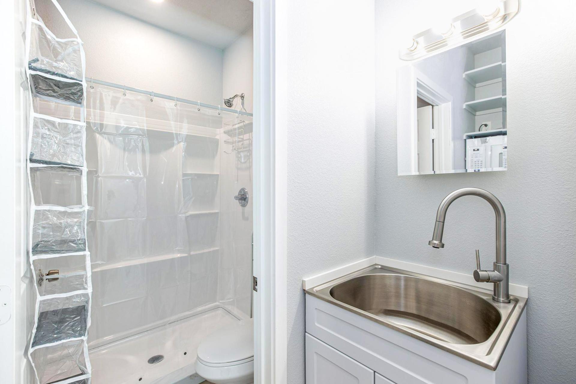 bathroom, detected:shower
