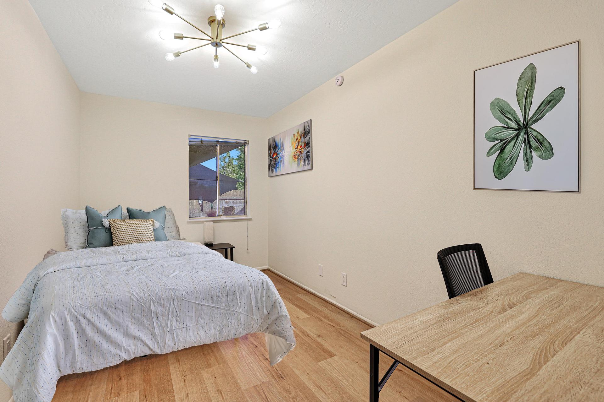 Bedroom 8 - Full bed