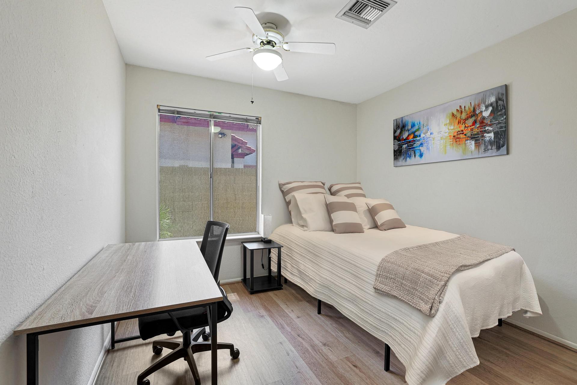 Bedroom 5 - Full Bed