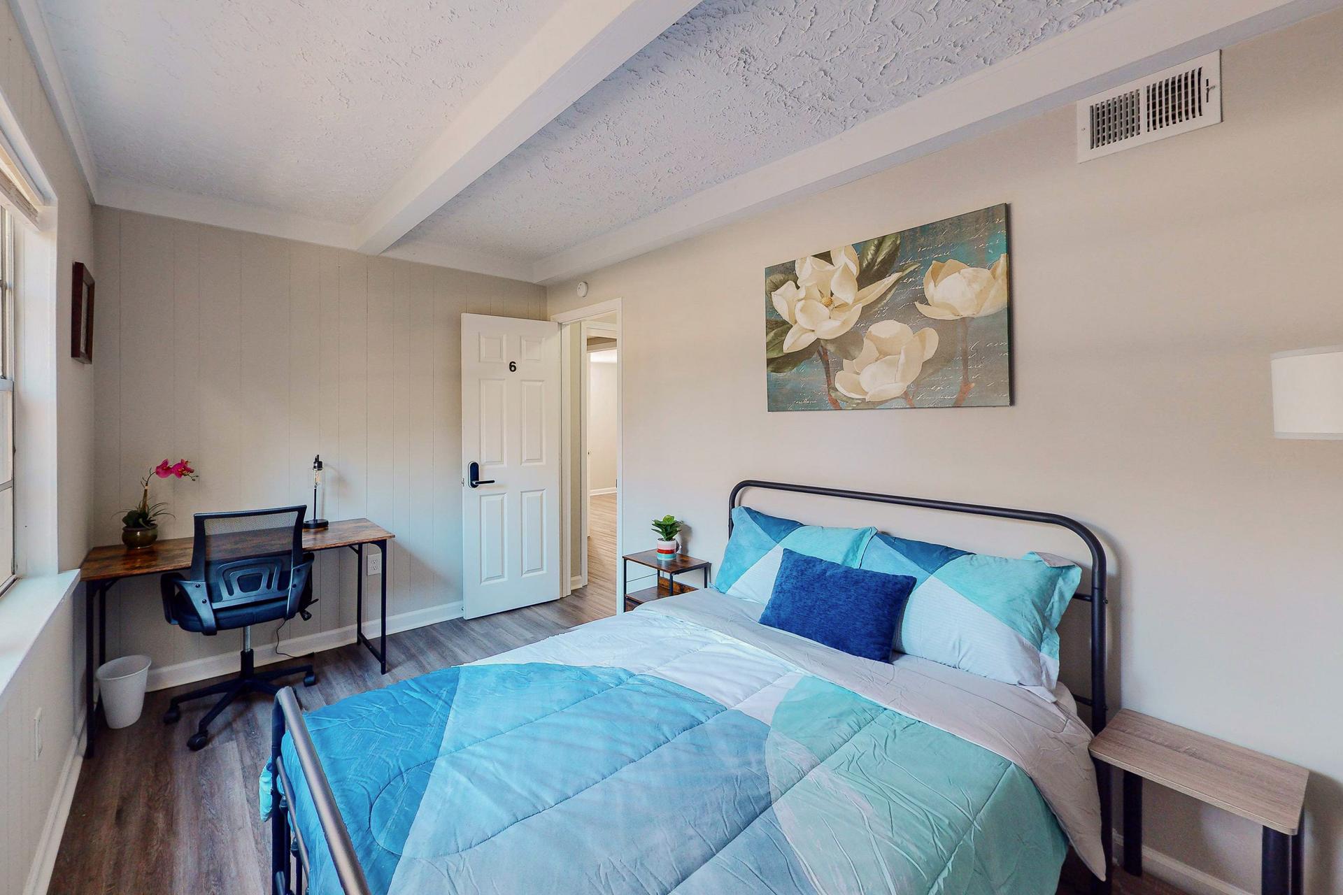 bedroom, detected:bed, ceiling fan