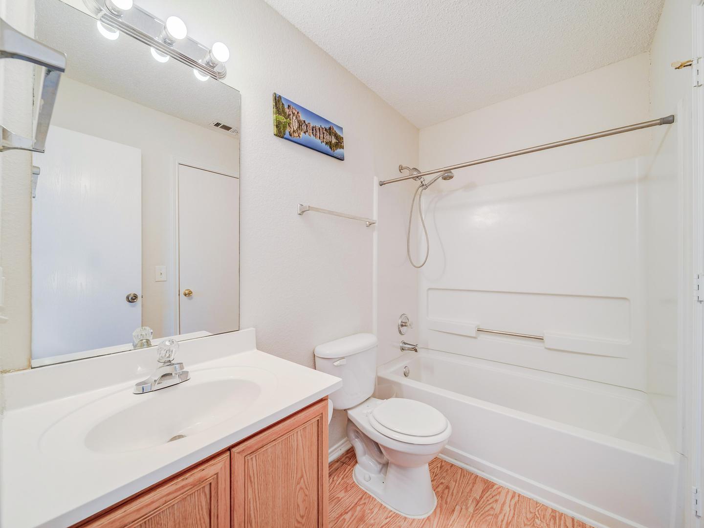 Bathroom(s)