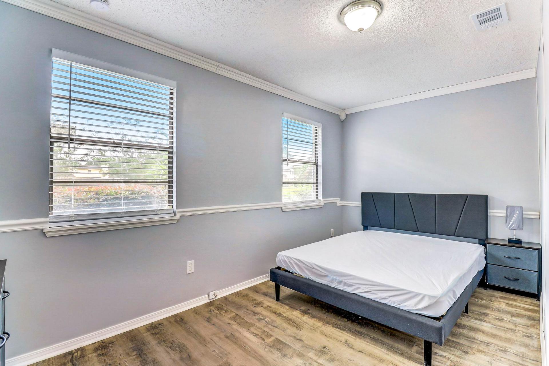 bedroom, detected:bed, window blind