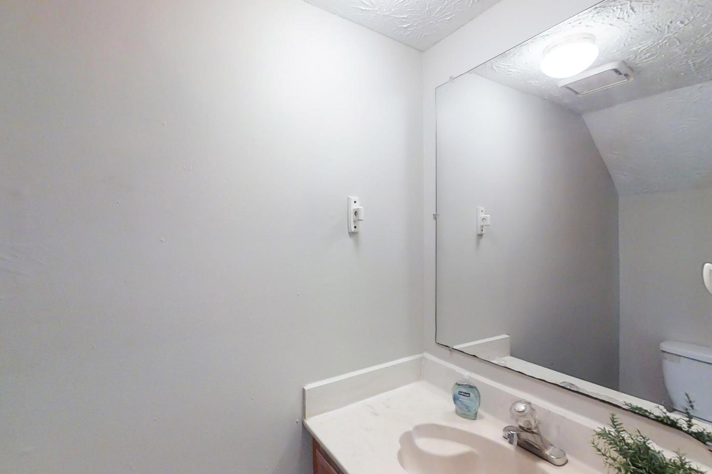 Bathroom(s)