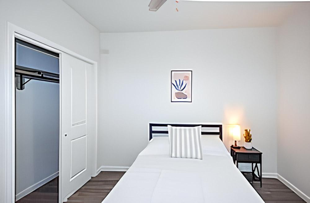 bedroom, detected:ceiling fan, bed