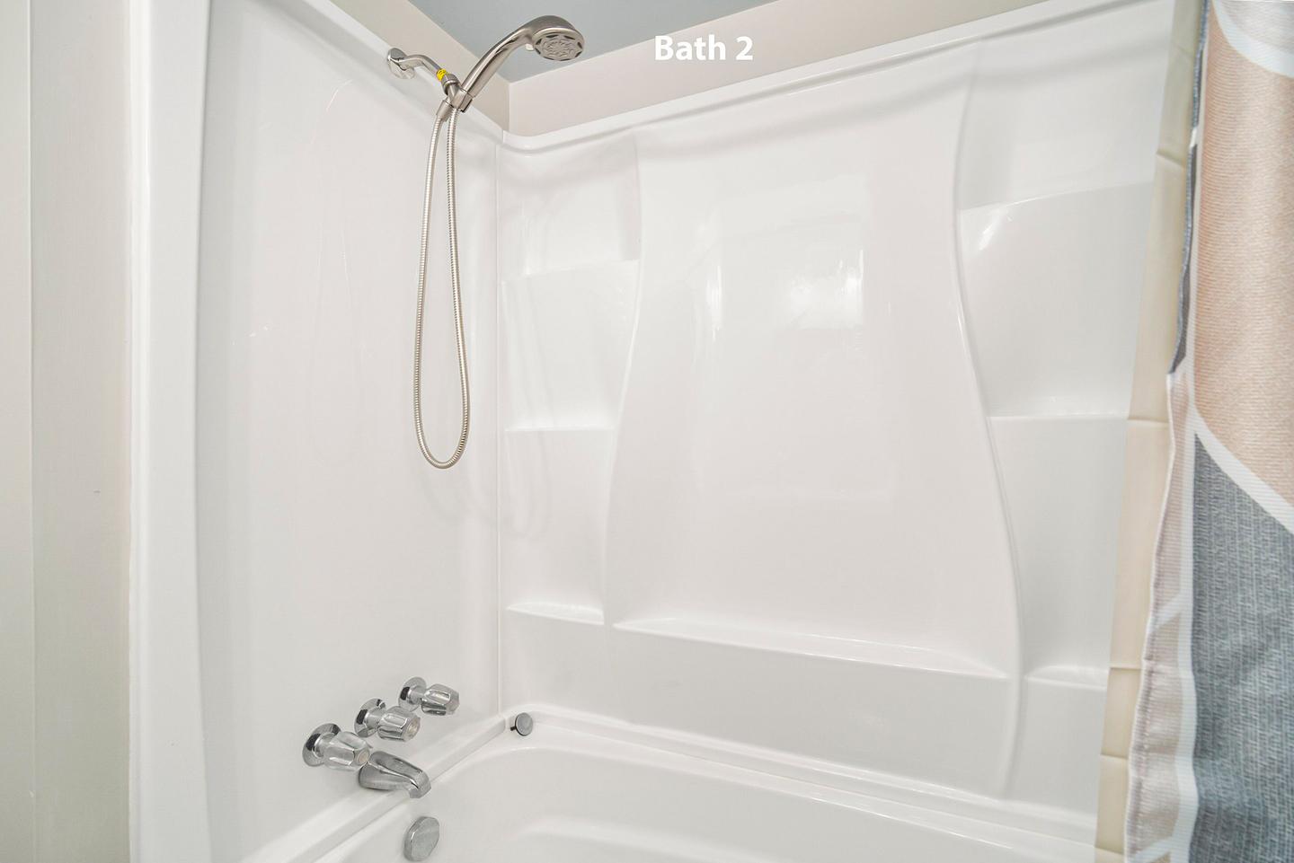Bathroom(s)