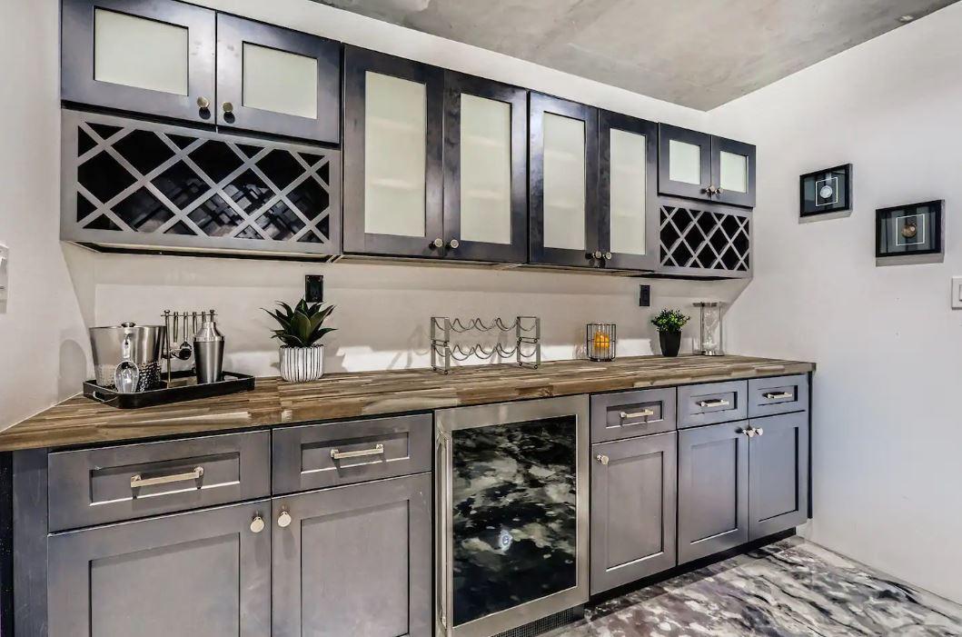Common spaces including the kitchen
