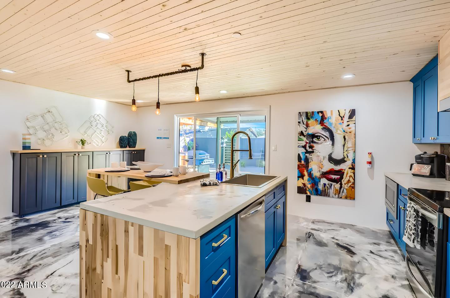 Common spaces including the kitchen