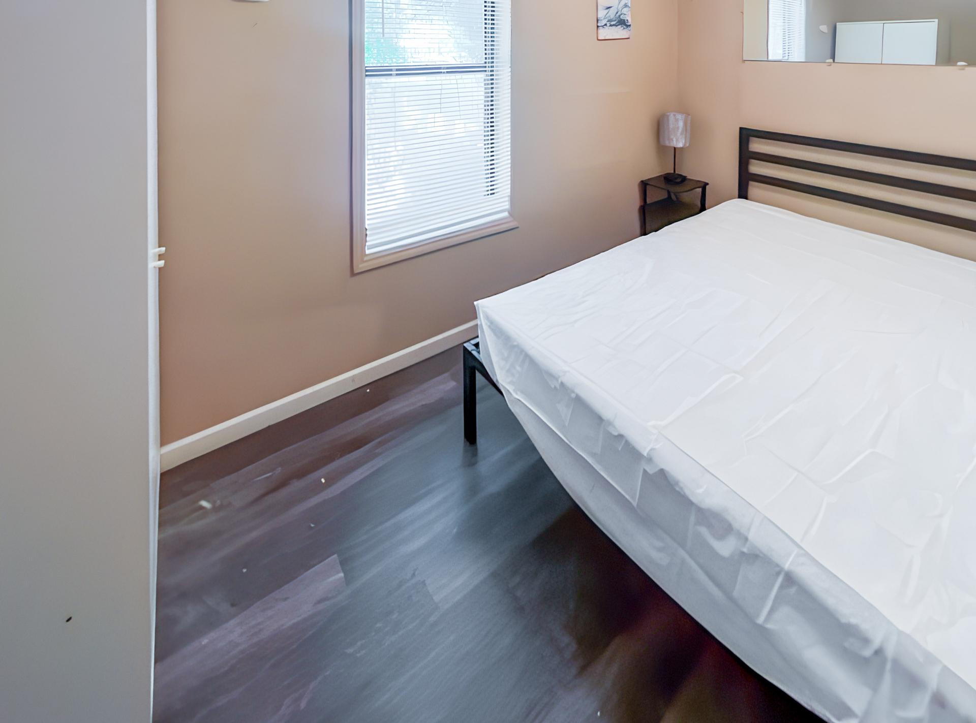 bedroom, detected:bed, window blind