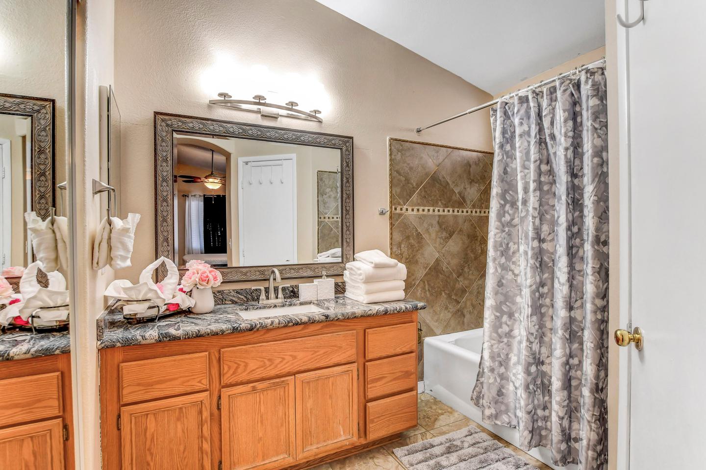 Bathroom(s)