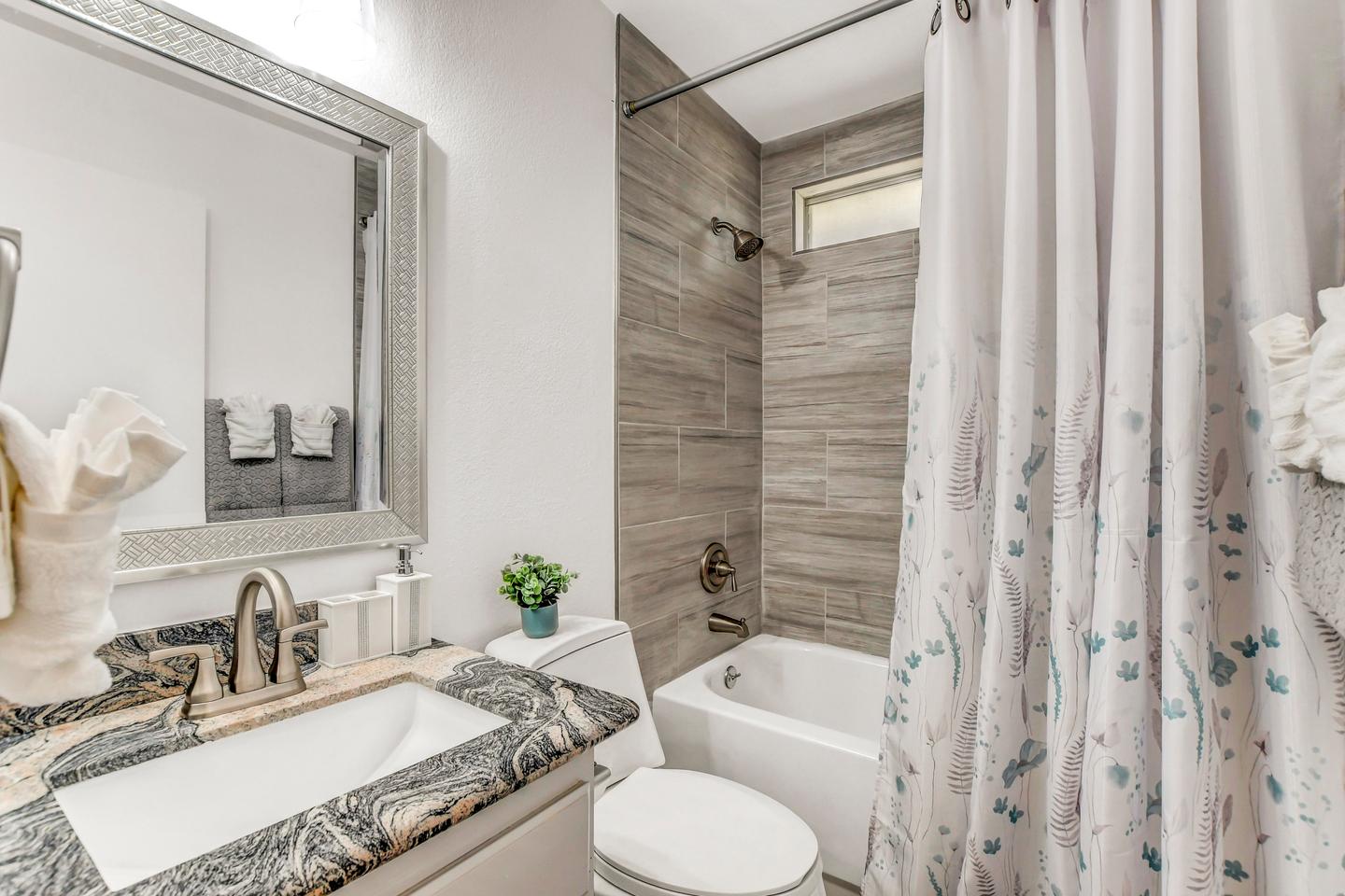 Bathroom(s)