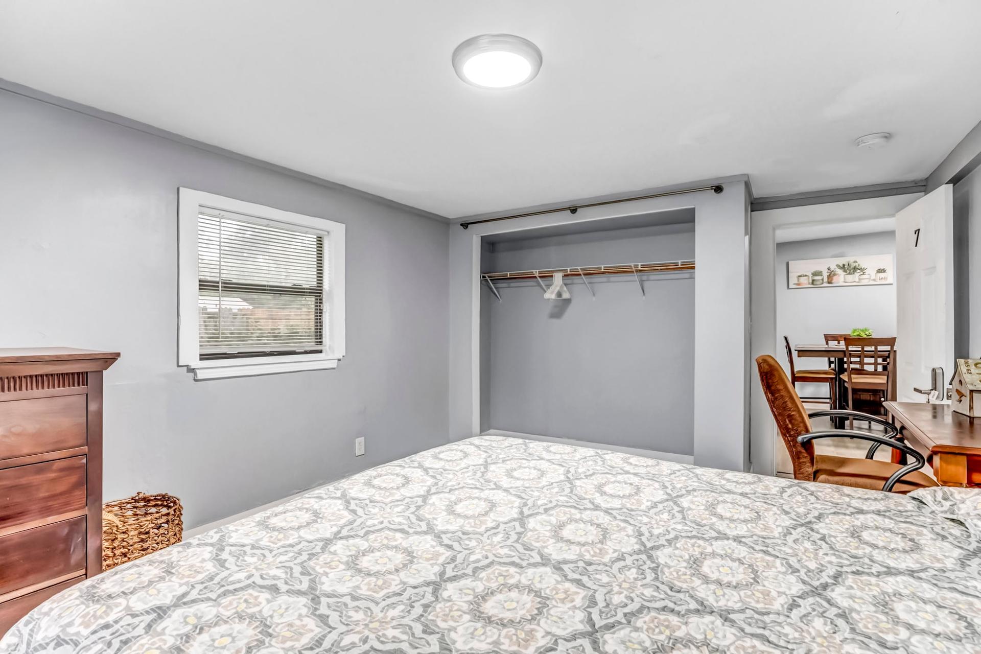 bedroom, detected:bed