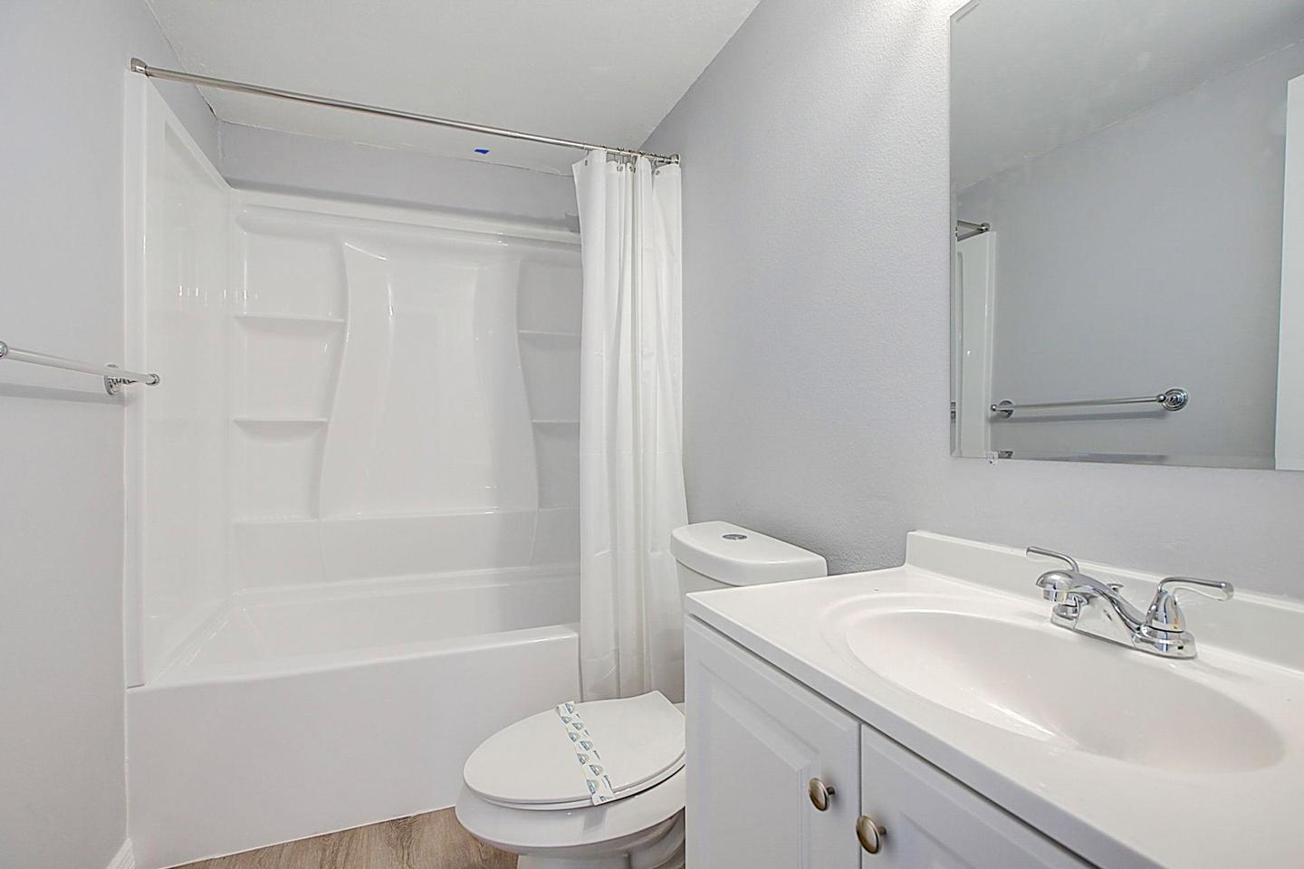 Bathroom(s)