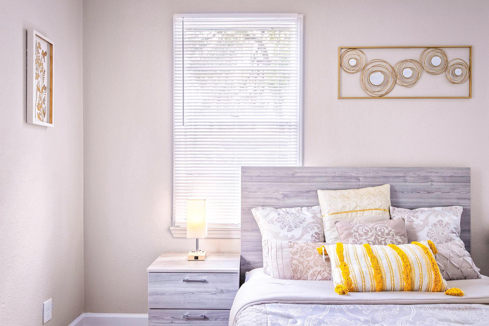 bedroom, detected:bed, window blind