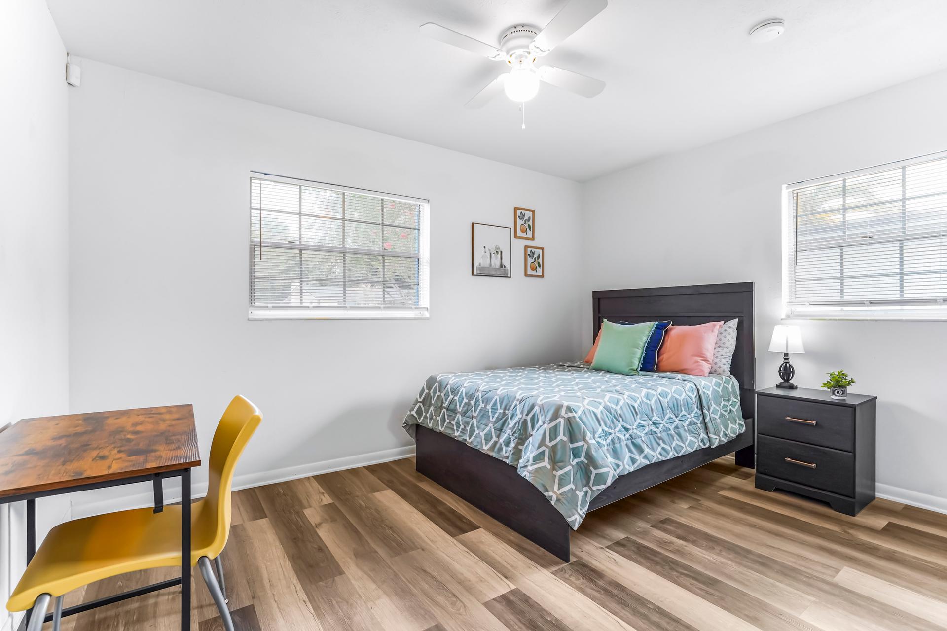 bedroom, detected:bed, window blind, ceiling fan
