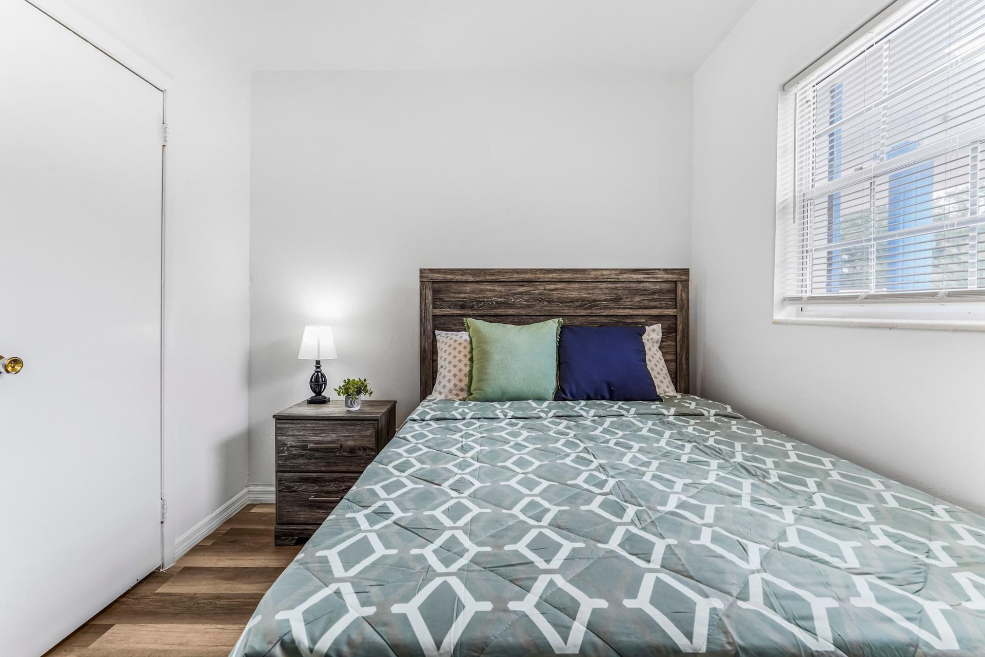 bedroom, detected:bed