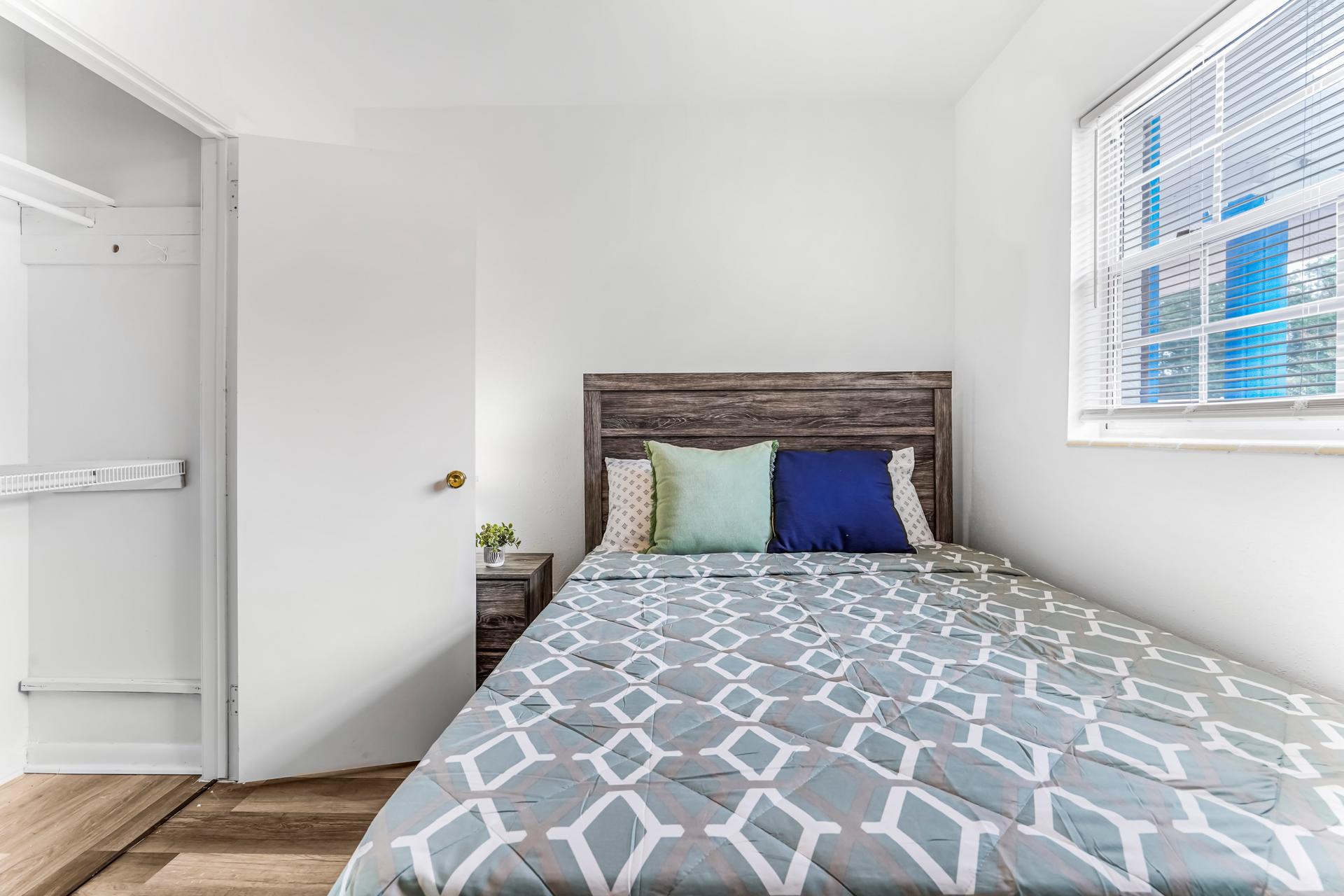 bedroom, detected:bed