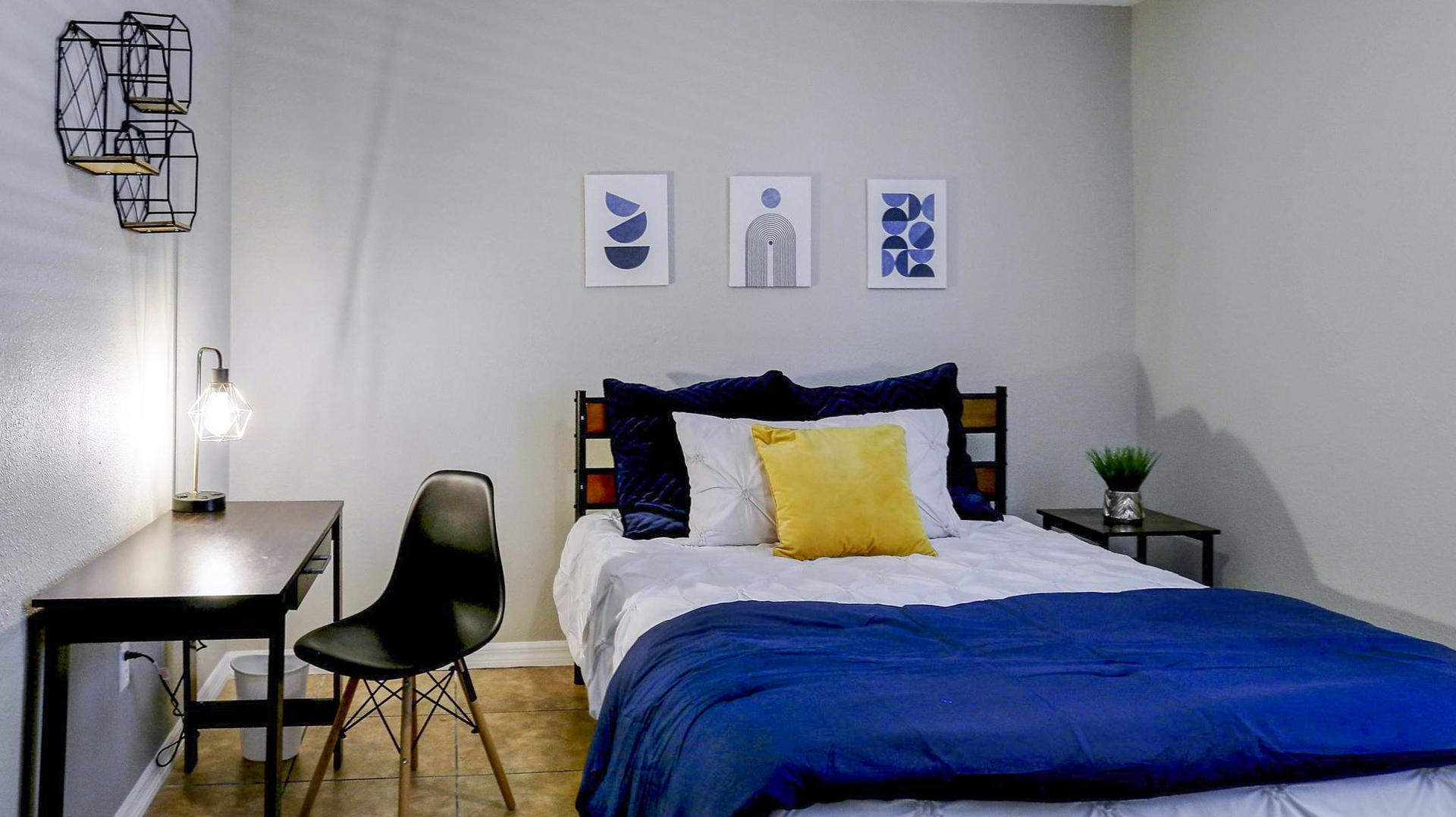 bedroom, detected:bed