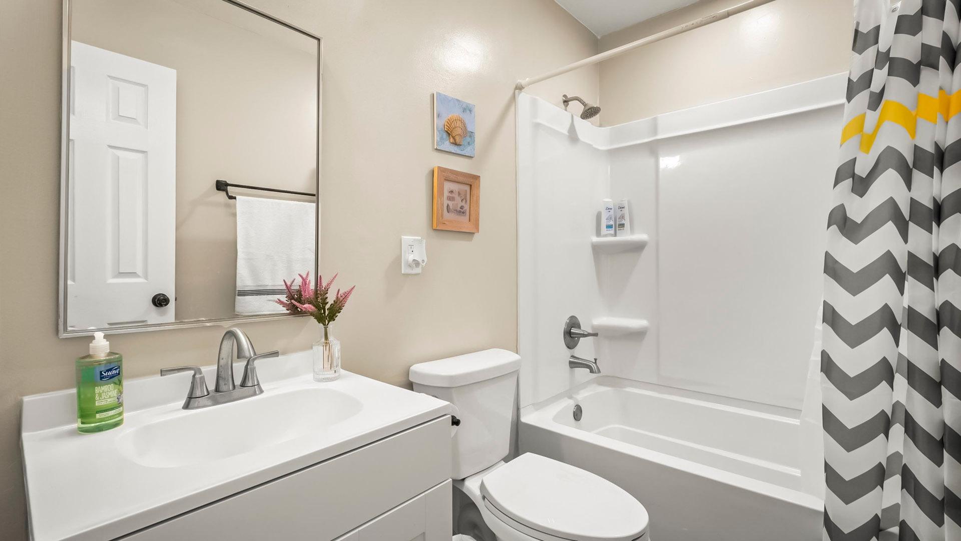 Bathroom(s)