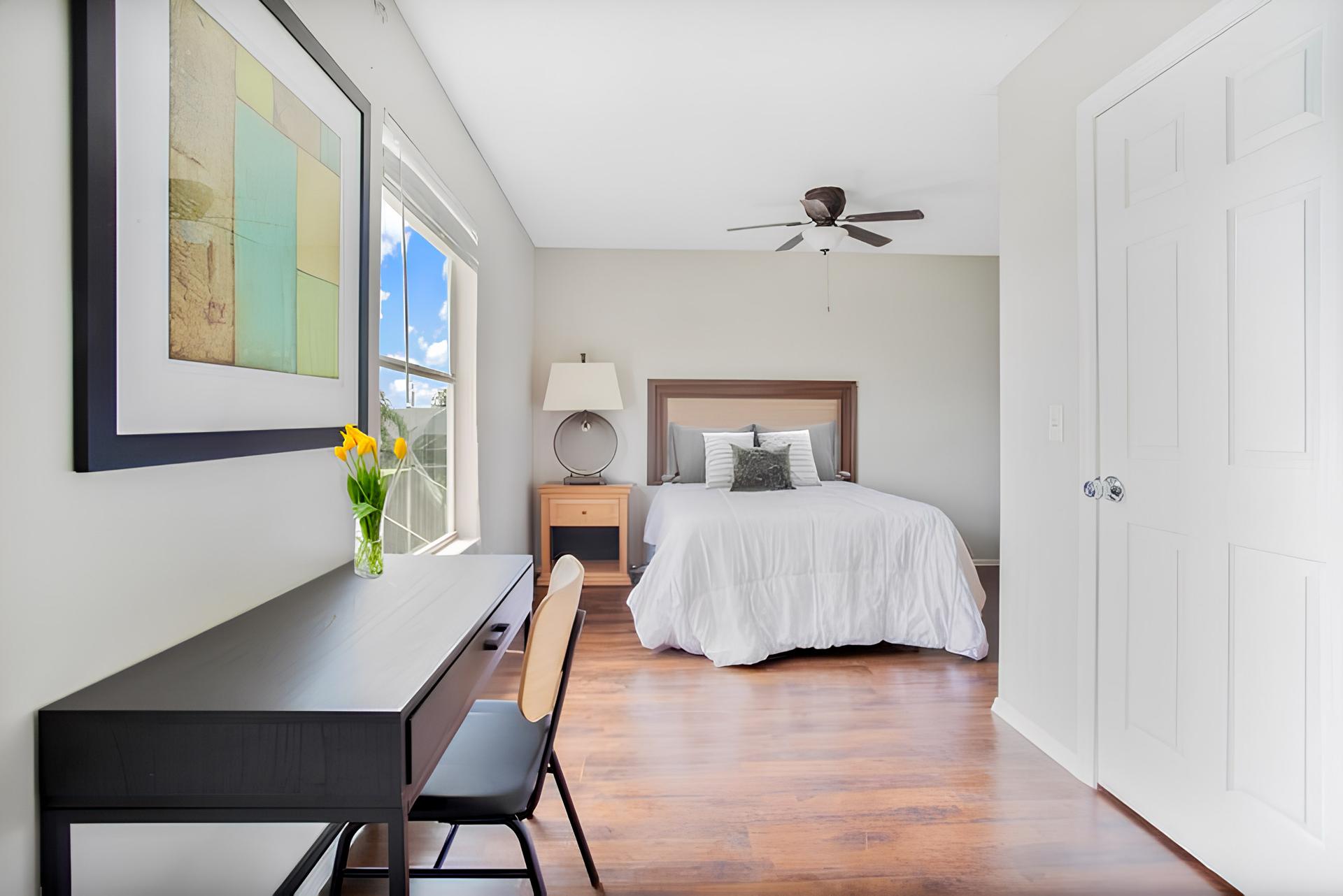 bedroom, detected:bed, ceiling fan
