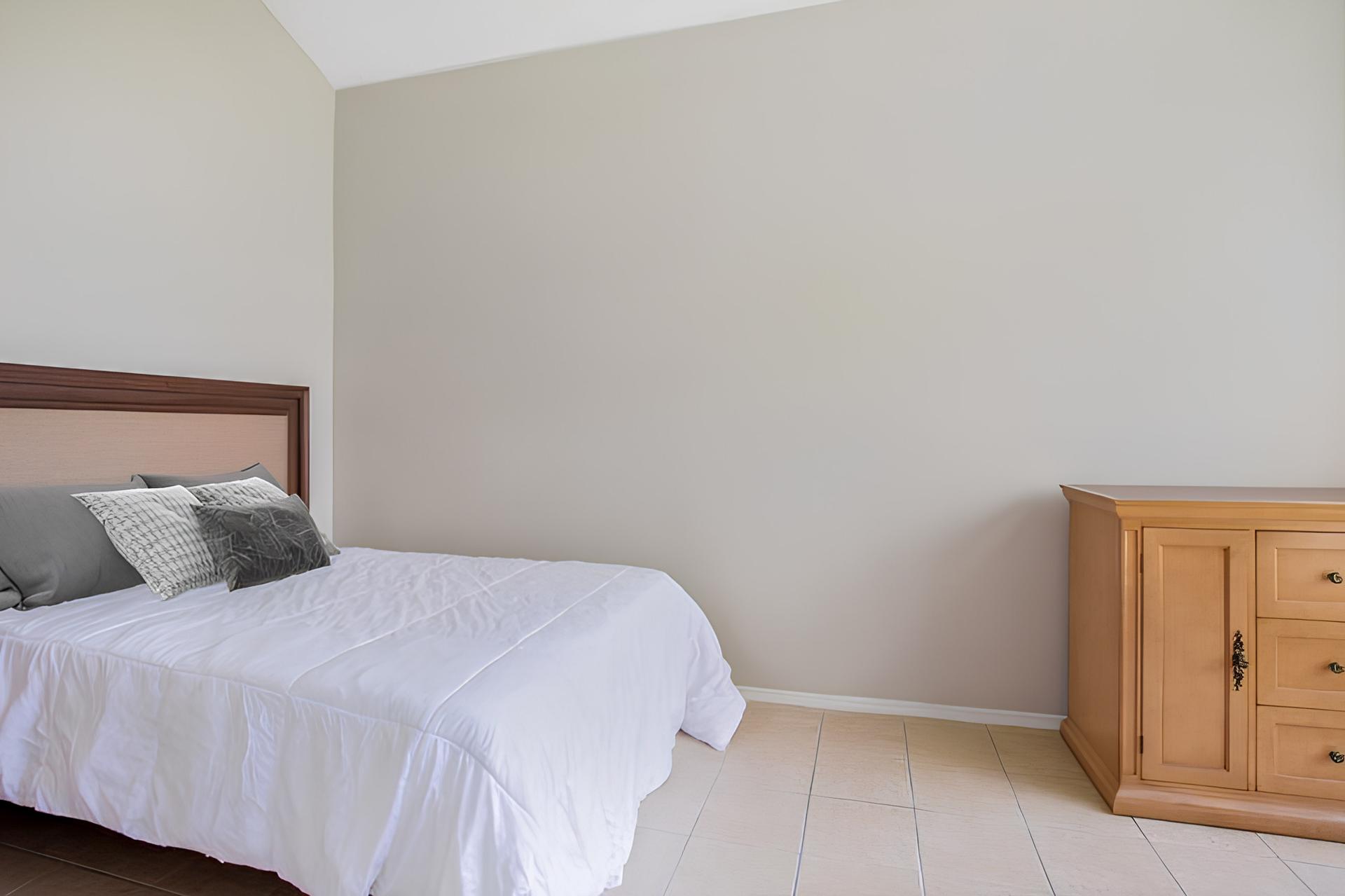 bedroom, detected:bed