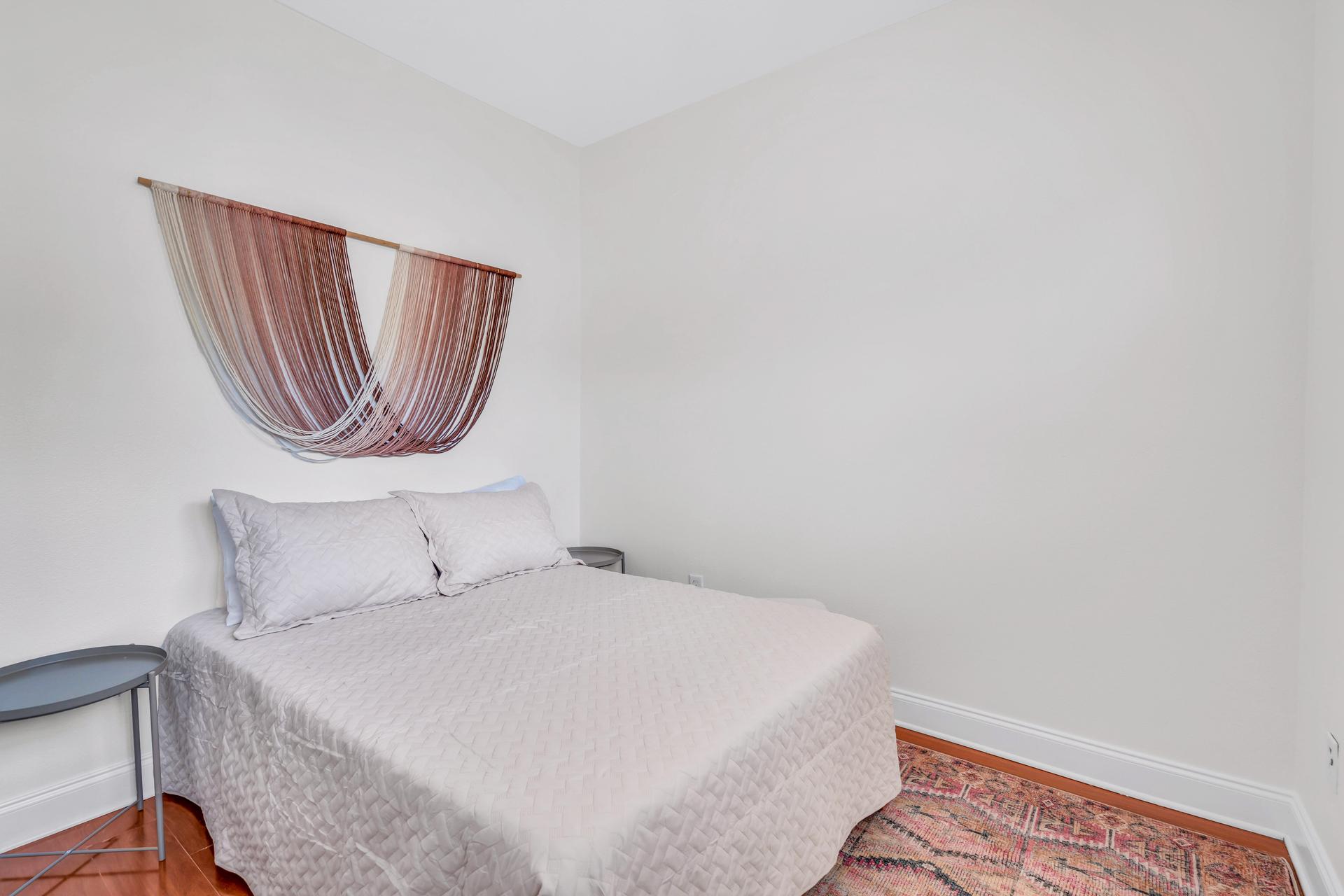 bedroom, detected:bed