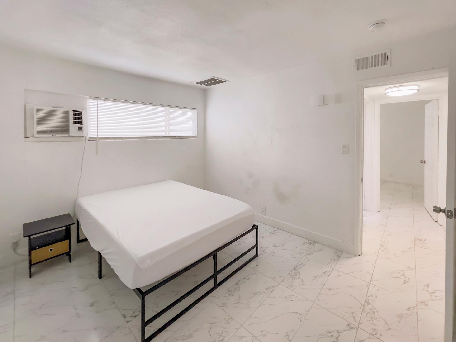 bedroom, detected:bed