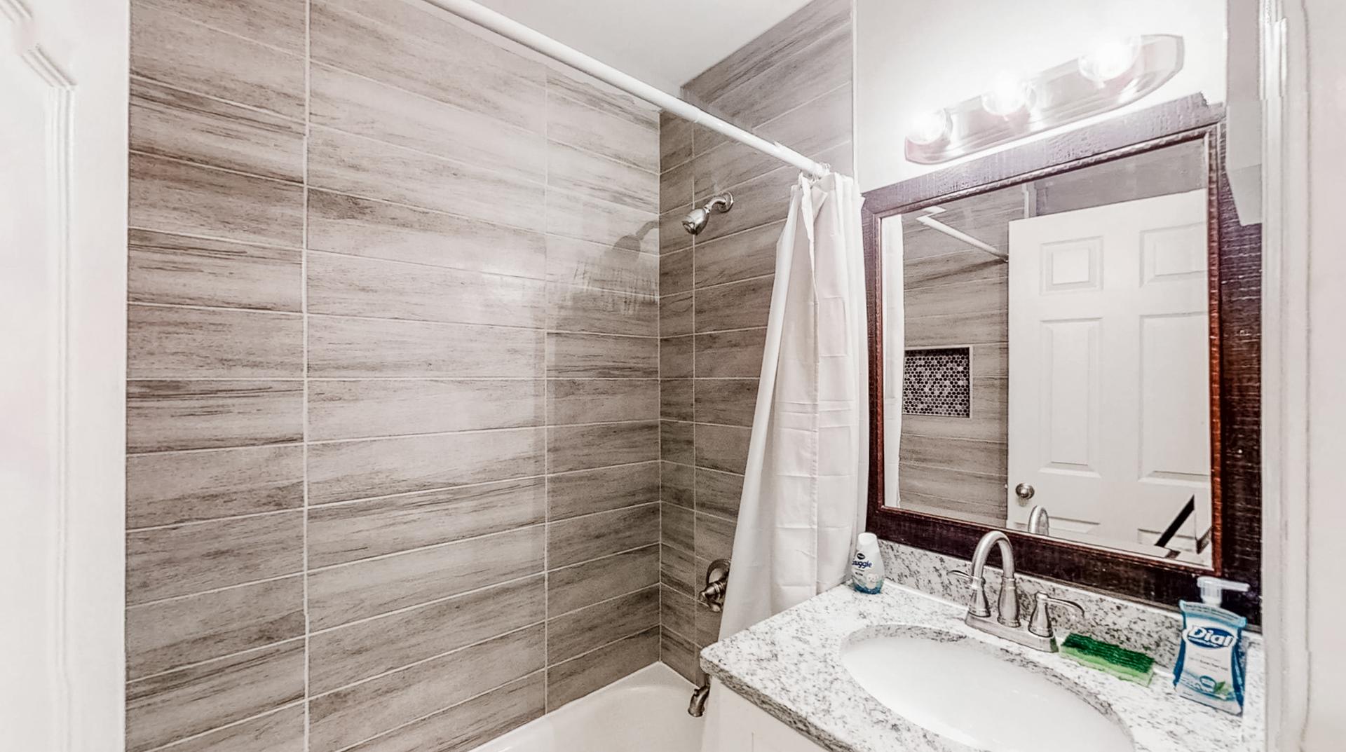 Bathroom(s)
