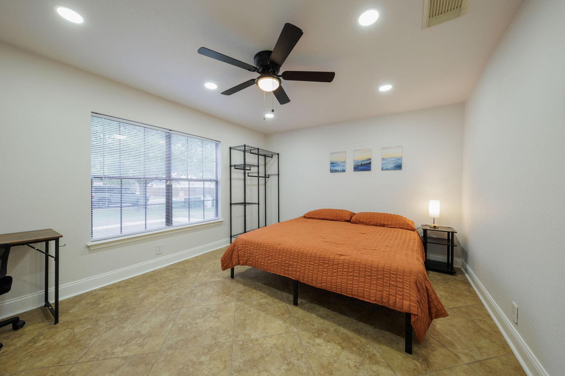 Ceiling fan, wardrobe and desk included