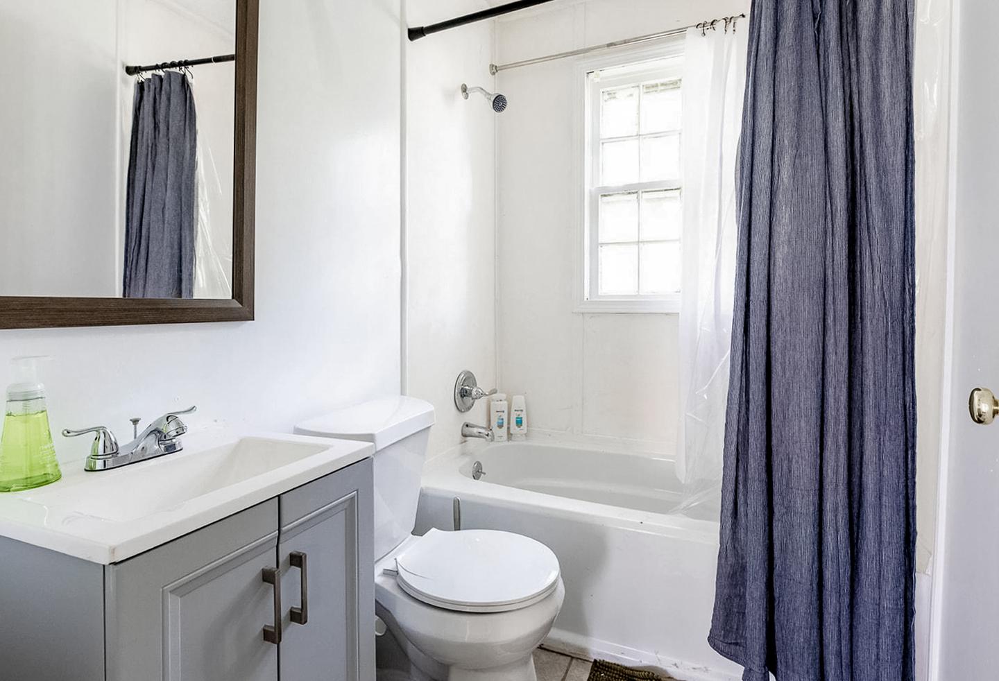 Bathroom(s)