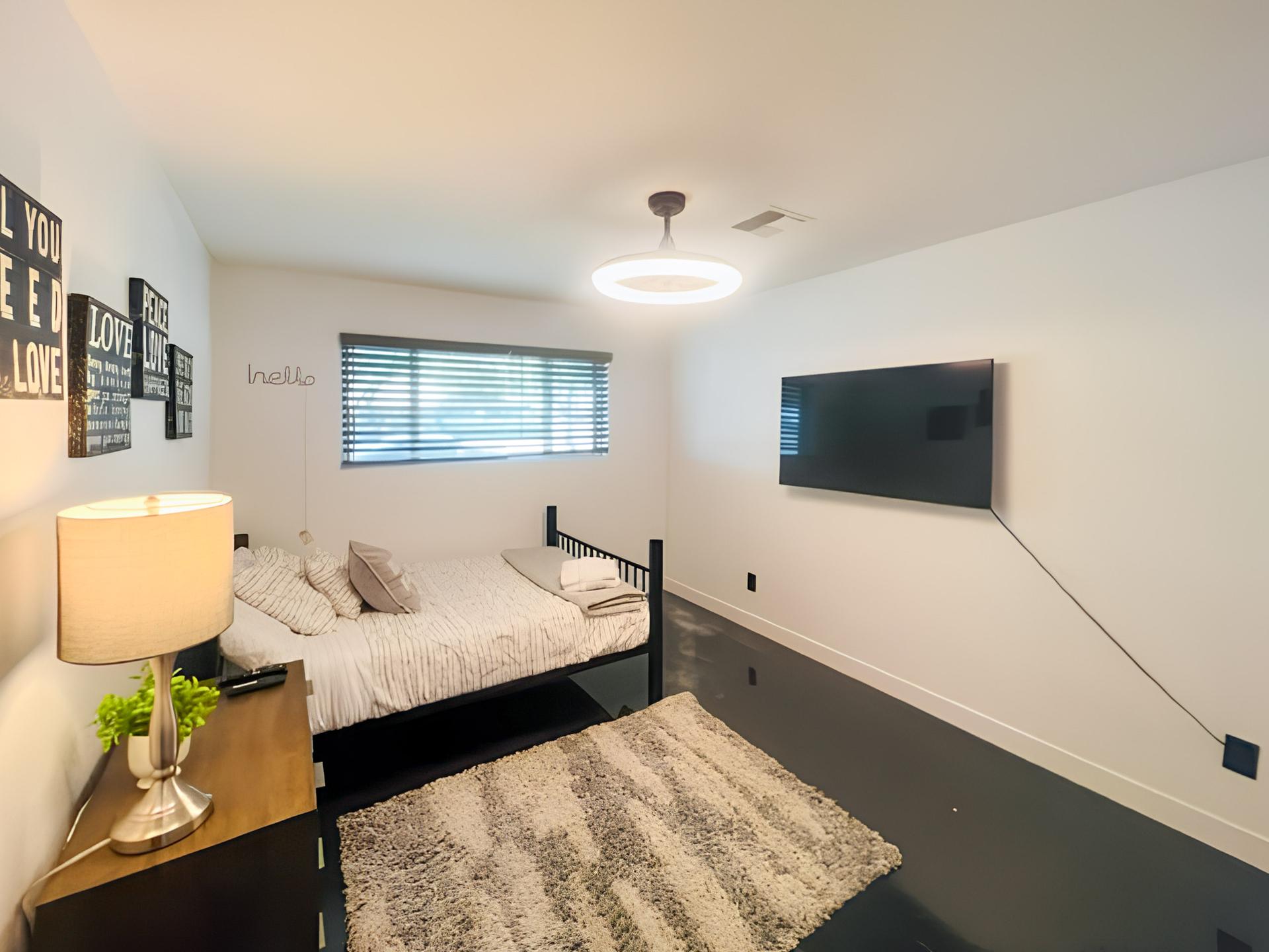 living_room, detected:window blind