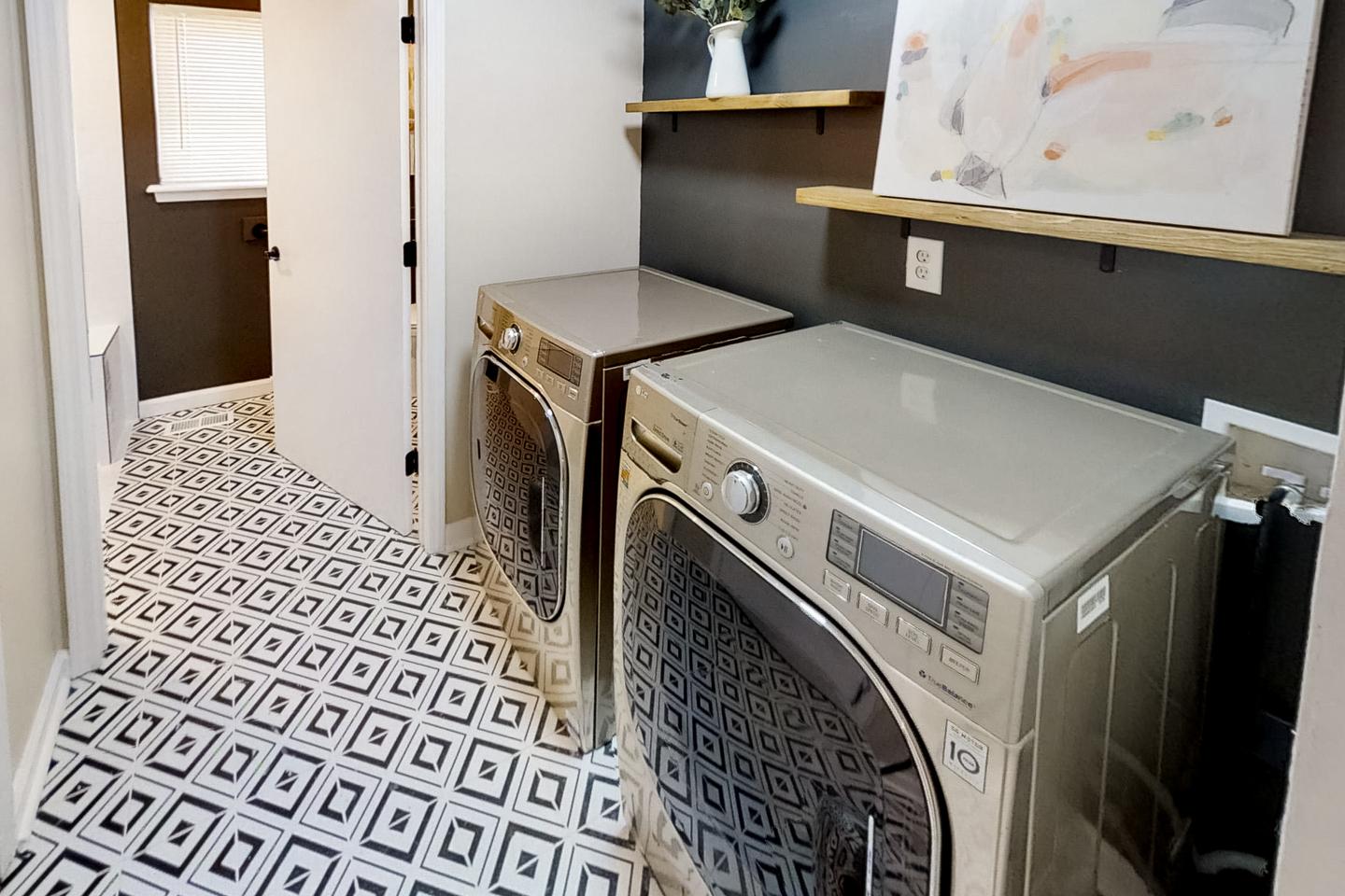 Bathroom(s)