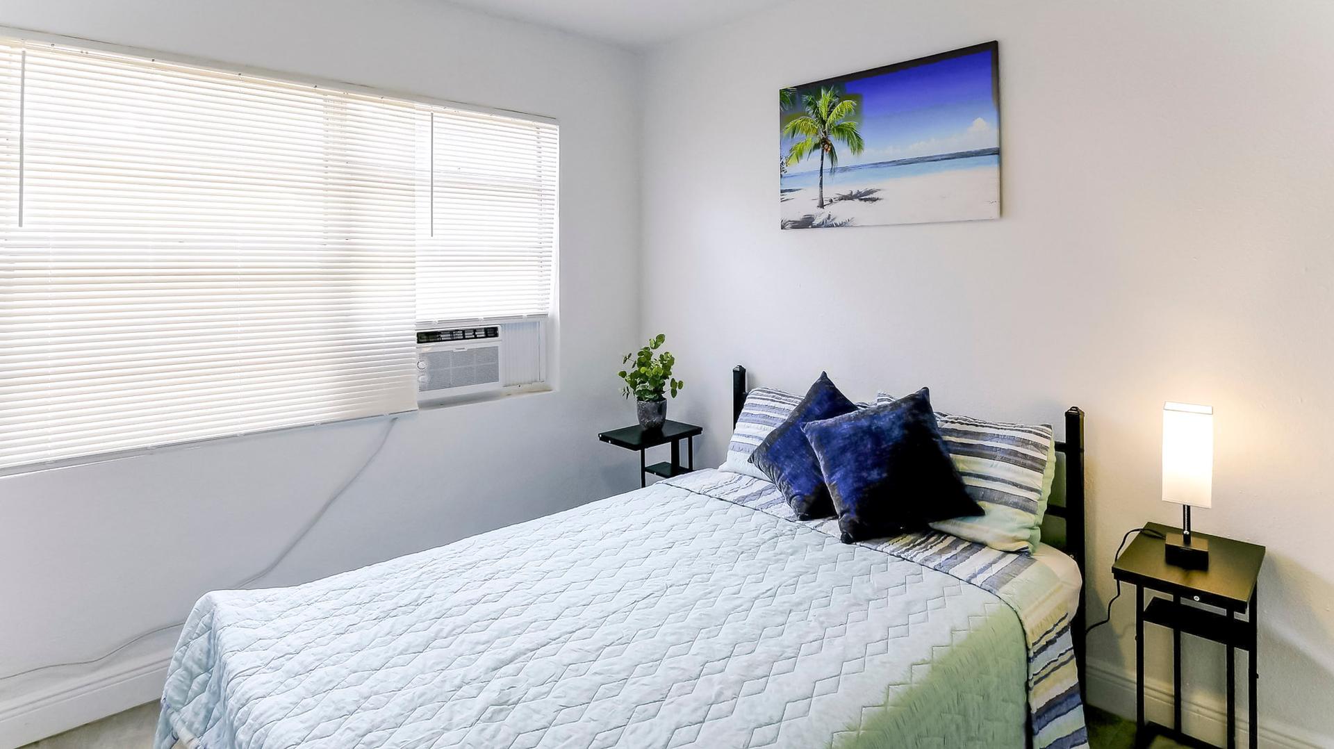 bedroom, detected:bed, window blind