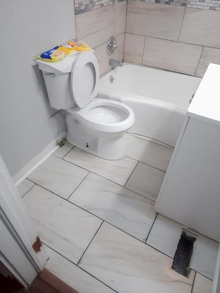 Bathroom(s)