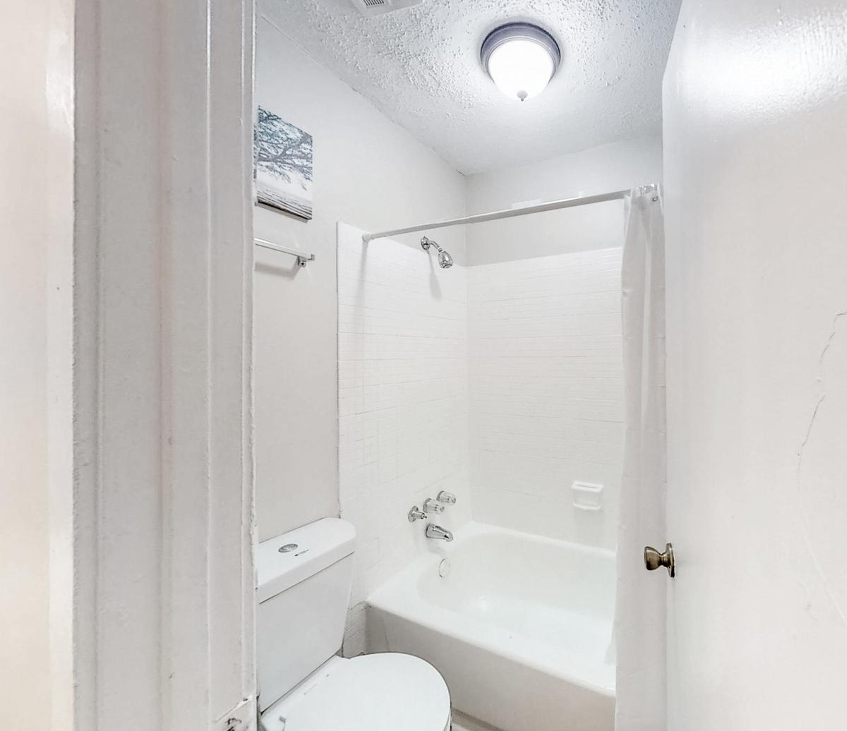 Bathroom(s)
