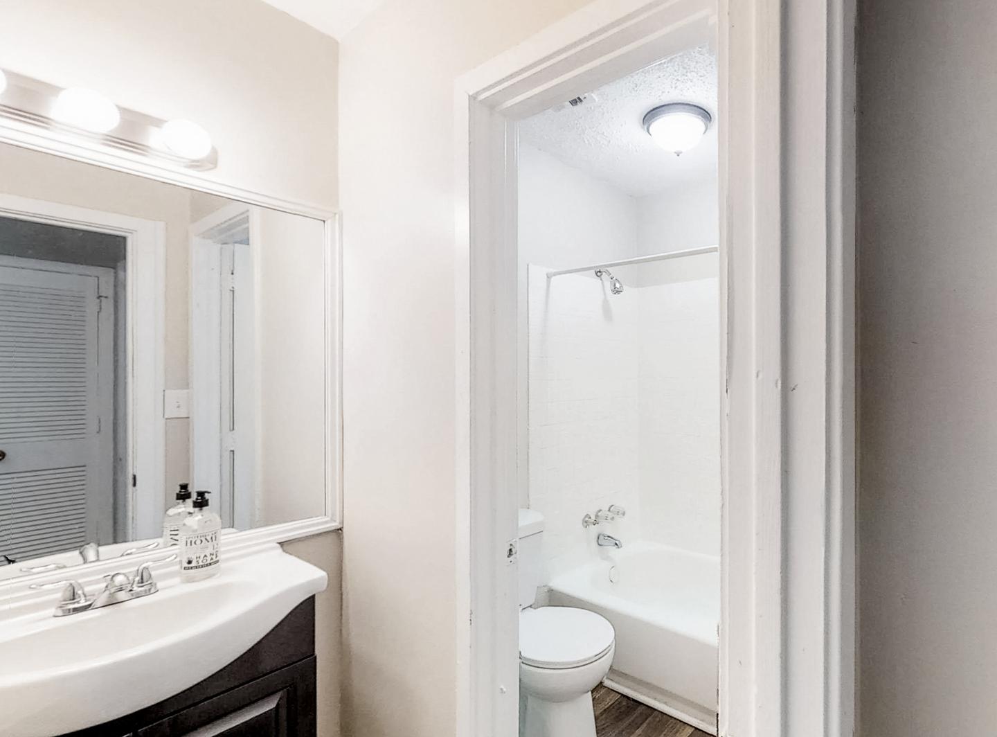 Bathroom(s)