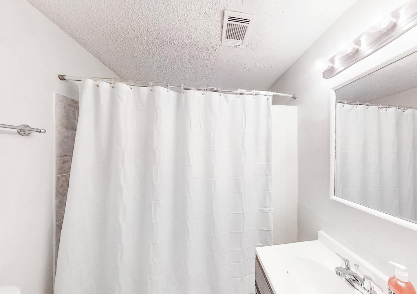 Bathroom(s)