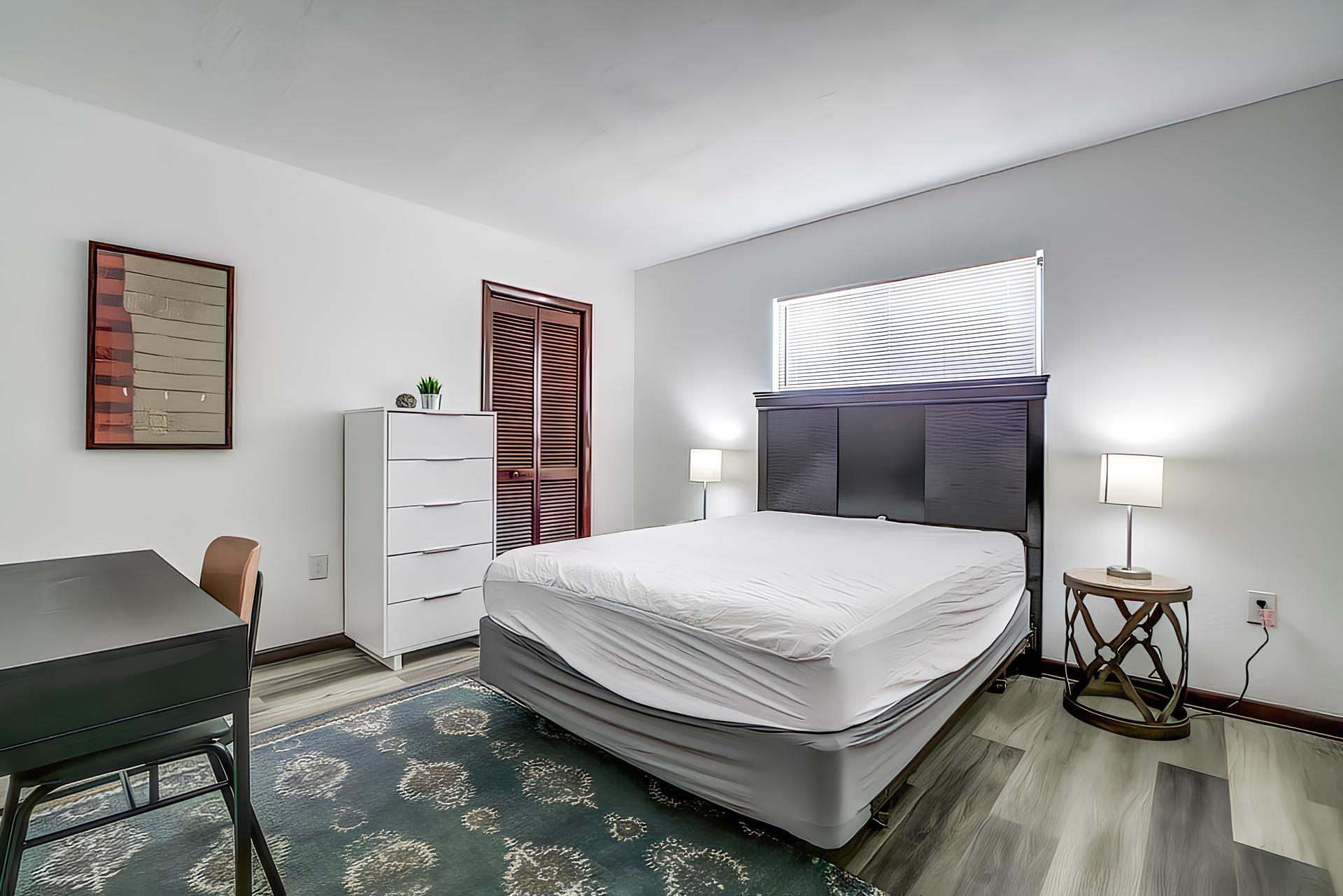 bedroom, detected:bed
