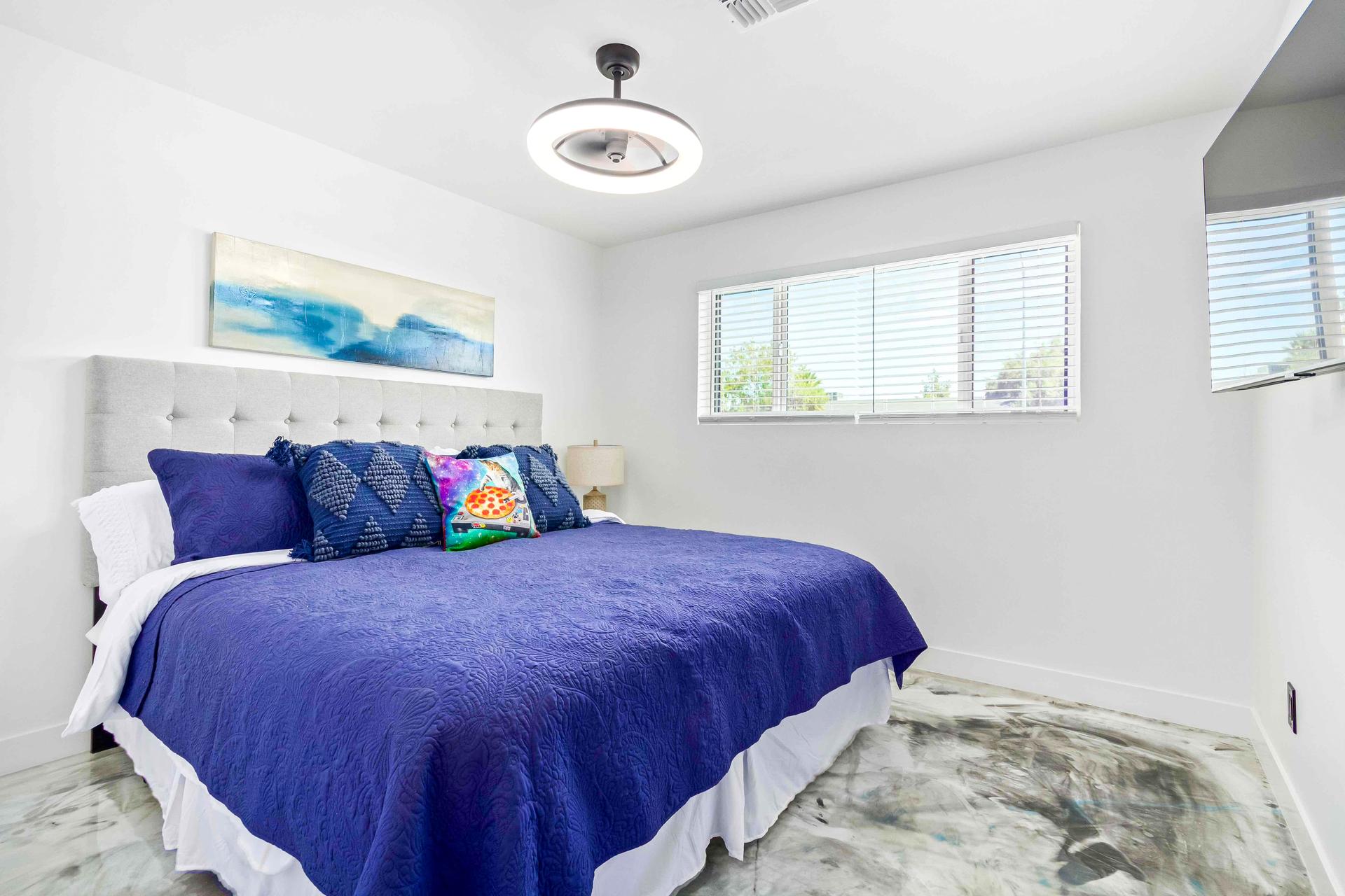 bedroom, detected:bed, window blind