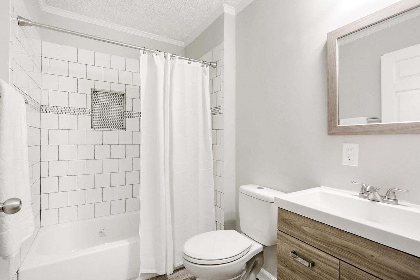 Bathroom(s)
