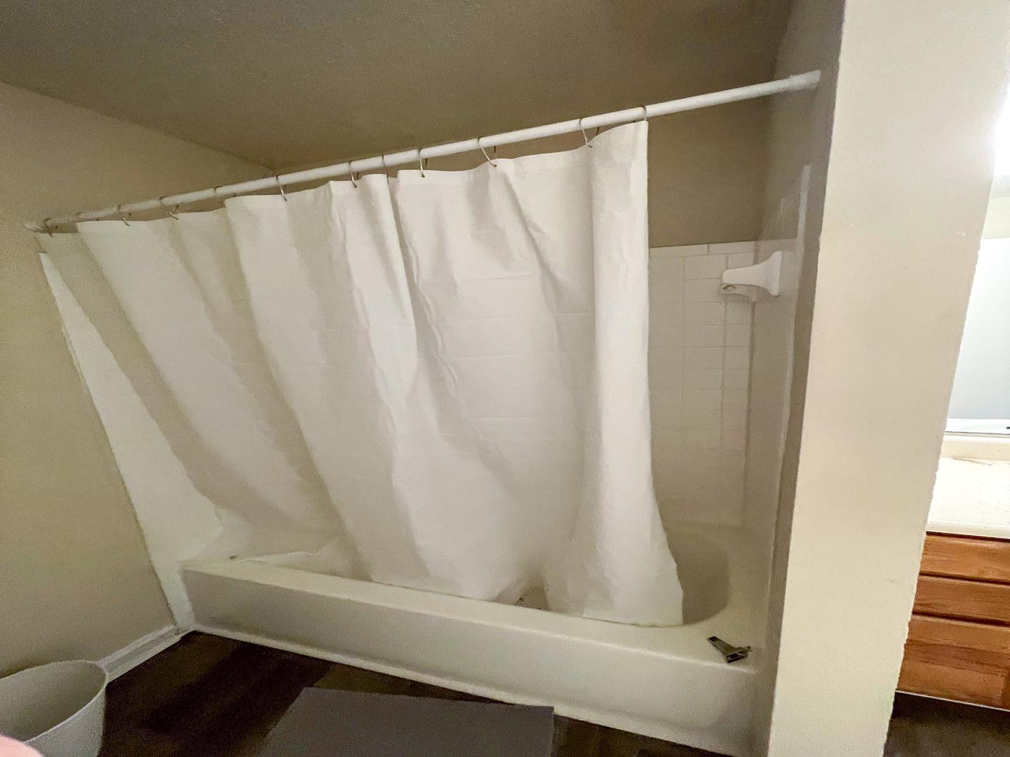 Bathroom(s)