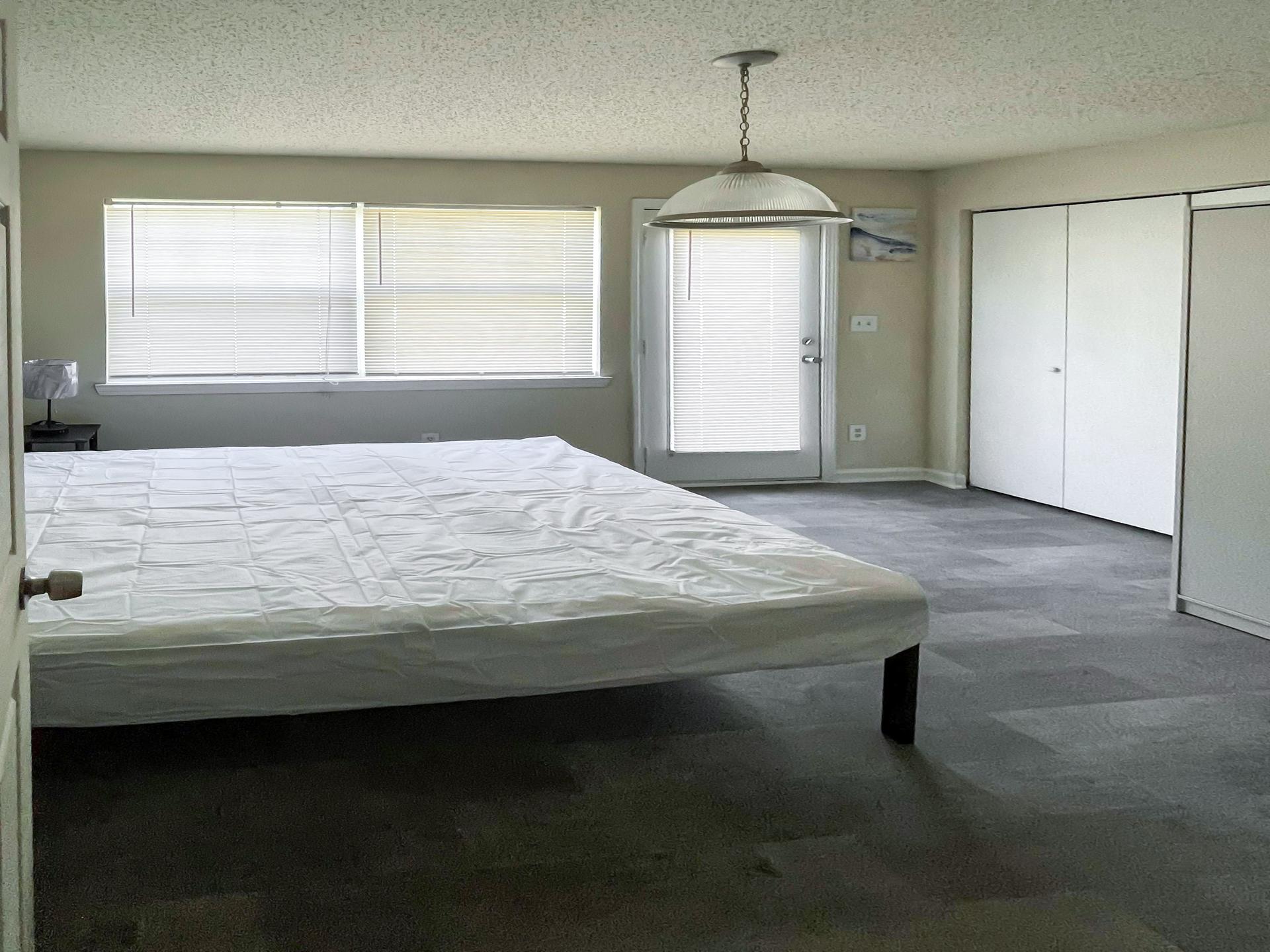 bedroom, detected:bed, window blind