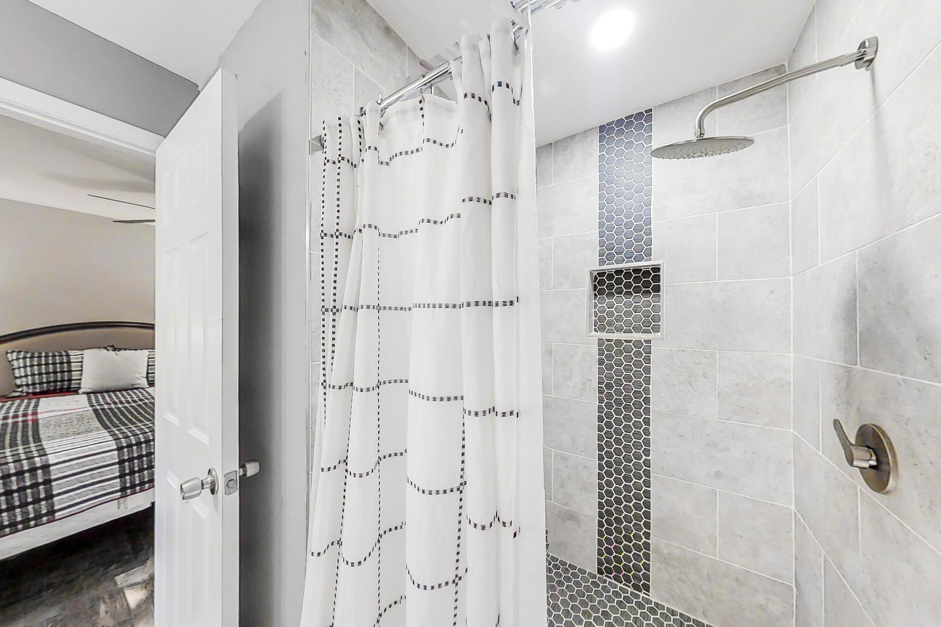 bathroom, detected:shower