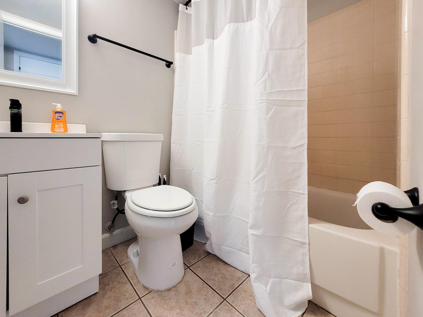 Bathroom(s)