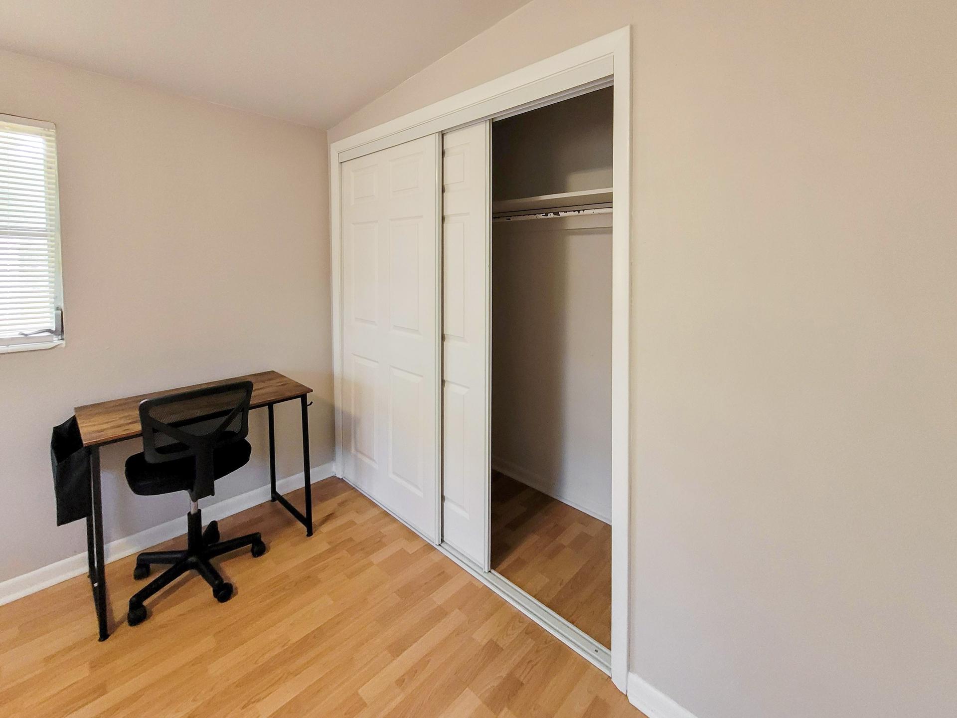 living_room, detected:window blind