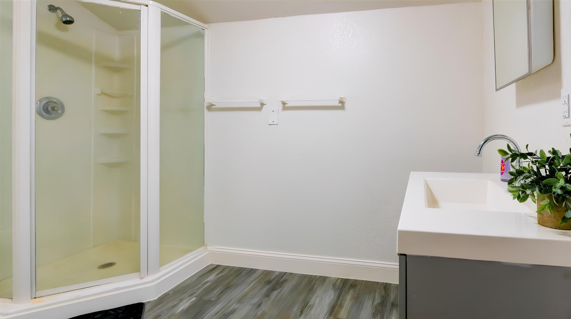 Bathroom(s)