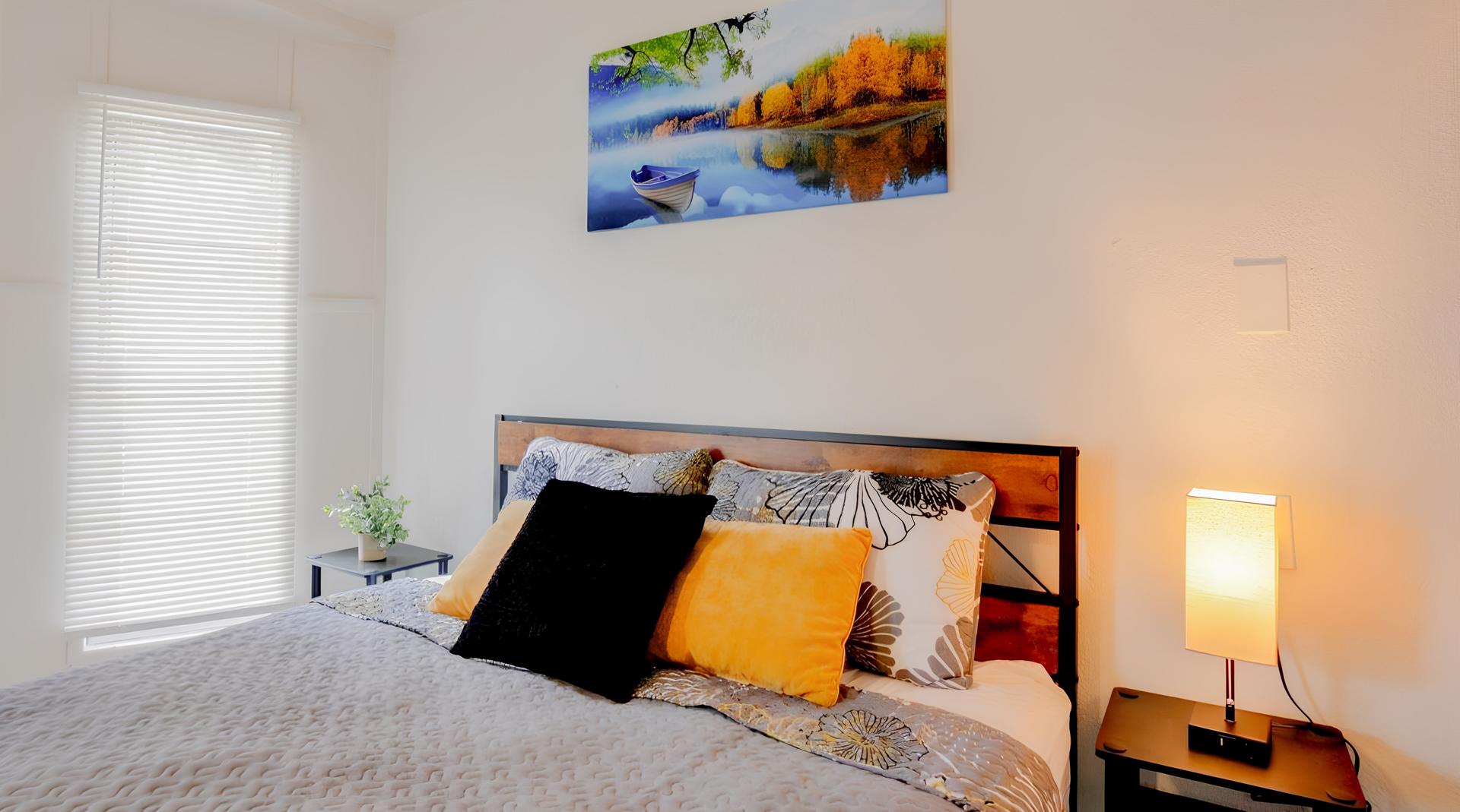 bedroom, detected:bed, window blind