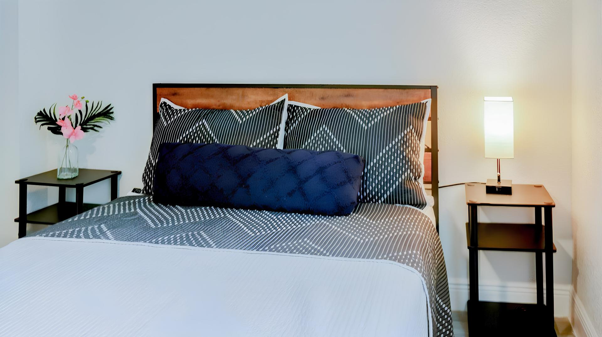 bedroom, detected:bed