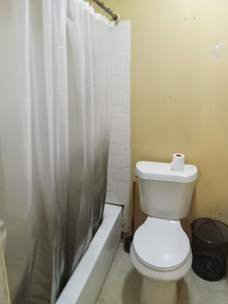 Bathroom(s)